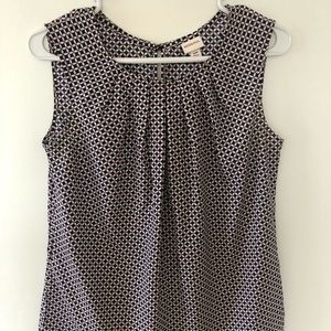 Women’s sleeveless blouse